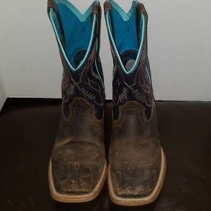 WOMEN'S LEATHER" ARIAT CALF BOOTS SZ.4